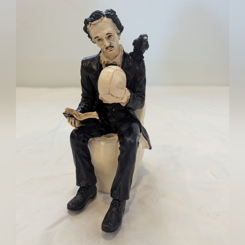 Edgar Allen Poo - Picture 3 of 4